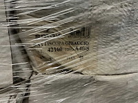 Partij diverse keramische tegels en plinten en meubels - afbeelding 23 van  24