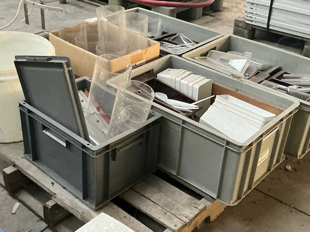 Partij diverse keuken en tafelbenodigdheden - afbeelding 5 van  5