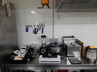 Partij diverse keukenapparaten