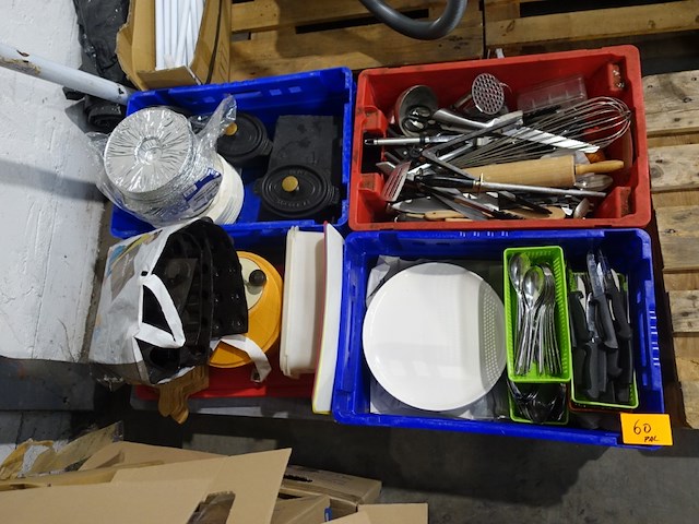 Partij diverse keukenmateriaal - afbeelding 1 van  5
