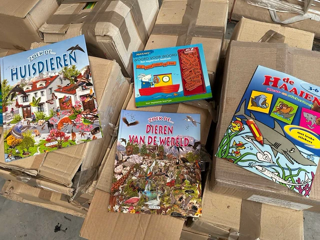 Partij diverse kinderboeken - afbeelding 1 van  19