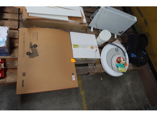 Partij diverse kindertoebehoren - afbeelding 1 van  6