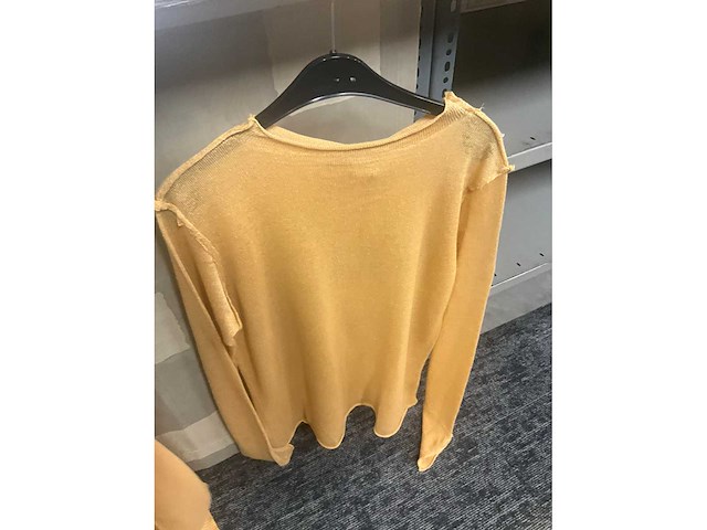 Partij diverse kledij waaronder archepitro - totaal circa 95 stuks - afbeelding 2 van  31