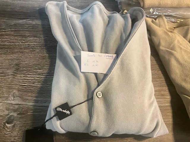 Partij diverse kledij waaronder archepitro - totaal circa 95 stuks - afbeelding 3 van  31