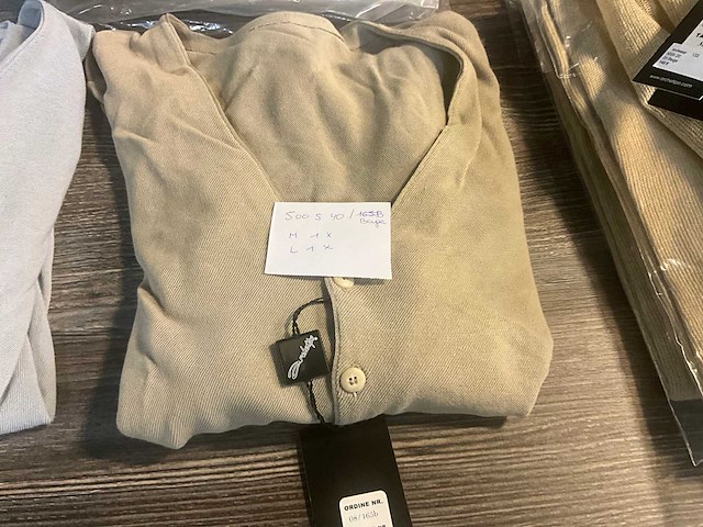 Partij diverse kledij waaronder archepitro - totaal circa 95 stuks - afbeelding 4 van  31