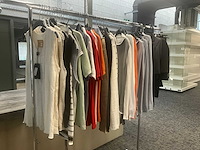 Partij diverse kledij waaronder archepitro - totaal circa 95 stuks - afbeelding 15 van  31