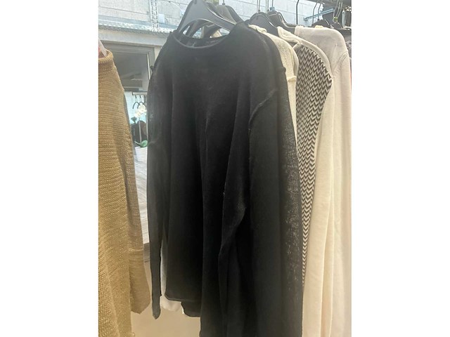 Partij diverse kledij waaronder archepitro - totaal circa 95 stuks - afbeelding 20 van  31