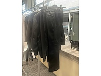 Partij diverse kledij waaronder archepitro - totaal circa 95 stuks - afbeelding 25 van  31