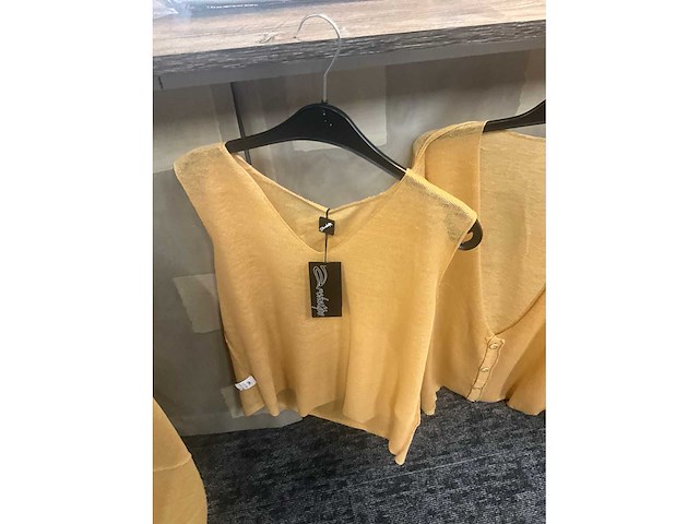 Partij diverse kledij waaronder archepitro - totaal circa 95 stuks - afbeelding 30 van  31