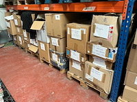 Partij diverse kledij - afbeelding 1 van  13