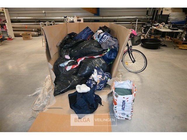 Partij diverse kleding - afbeelding 1 van  7