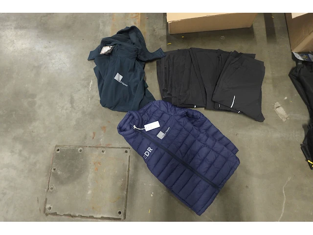 Partij diverse kleding - afbeelding 3 van  6