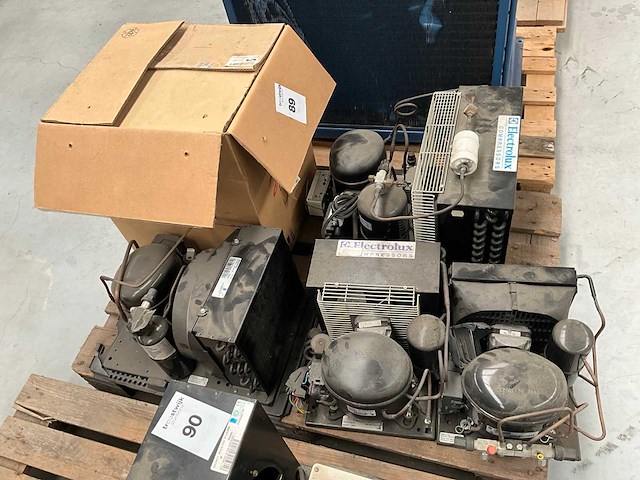 Partij diverse koelcompressoren - afbeelding 1 van  2