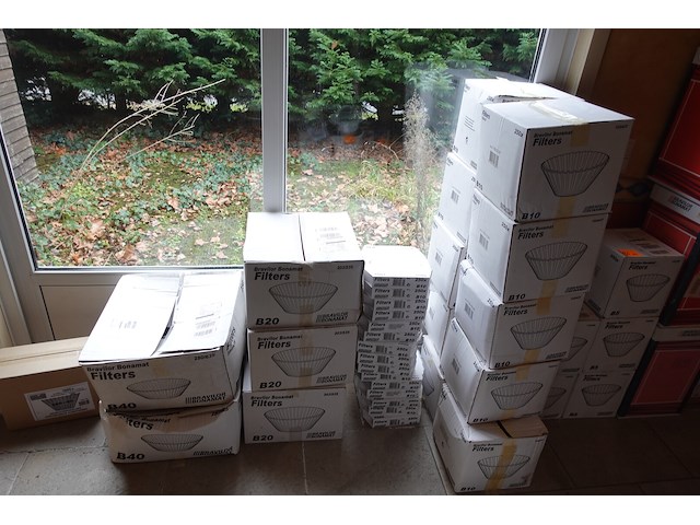 Partij diverse koffiefilters bravilor bonamat - afbeelding 1 van  6