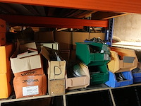 Partij diverse koppelstukken + bevestigingsmateriaal - afbeelding 3 van  42