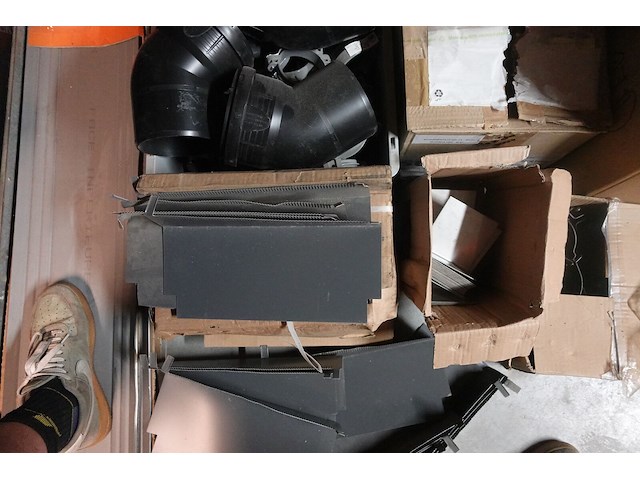 Partij diverse koppelstukken + bevestigingsmateriaal - afbeelding 37 van  42