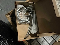 Partij diverse kraanwerk en accessoires - afbeelding 2 van  3