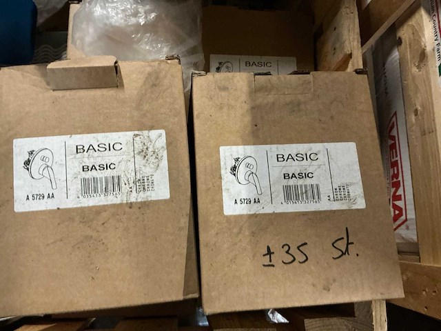 Partij diverse kraanwerk en accessoires - afbeelding 3 van  3