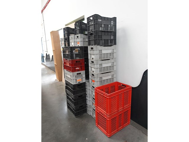 Partij diverse kunstof bakken - afbeelding 2 van  3