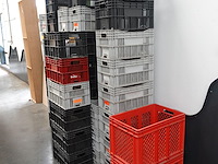 Partij diverse kunstof bakken - afbeelding 2 van  3