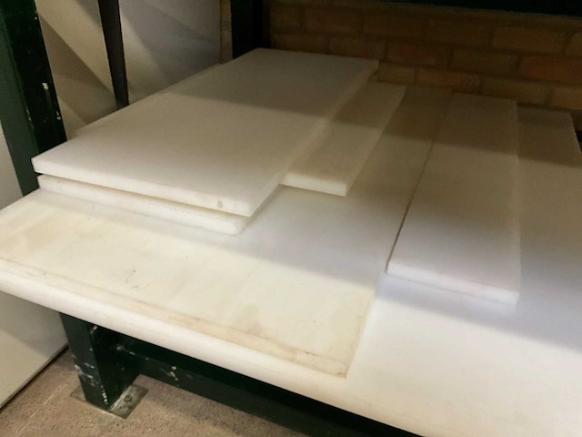 Partij diverse kunststoffen platen (10x) - circa 4 m2 - afbeelding 3 van  5