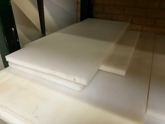 Partij diverse kunststoffen platen (10x) - circa 4 m2 - afbeelding 4 van  5