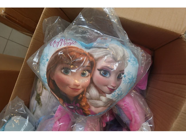 Partij diverse kussens disney - afbeelding 2 van  6