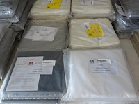 Partij diverse kussens manutti - afbeelding 1 van  7