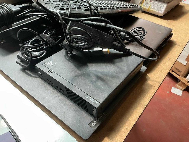 Partij diverse laptops, desktop en toebehoren - afbeelding 11 van  12