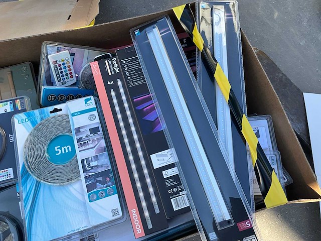 Partij diverse ledstrips eglo/prolight - afbeelding 5 van  9