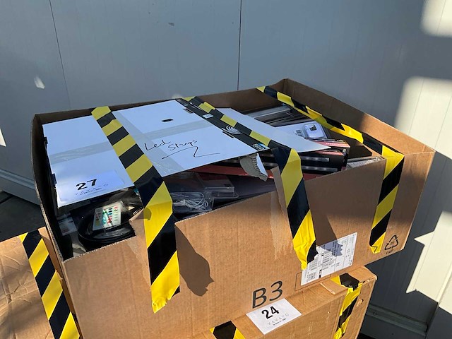 Partij diverse ledstrips eglo/prolight - afbeelding 9 van  9