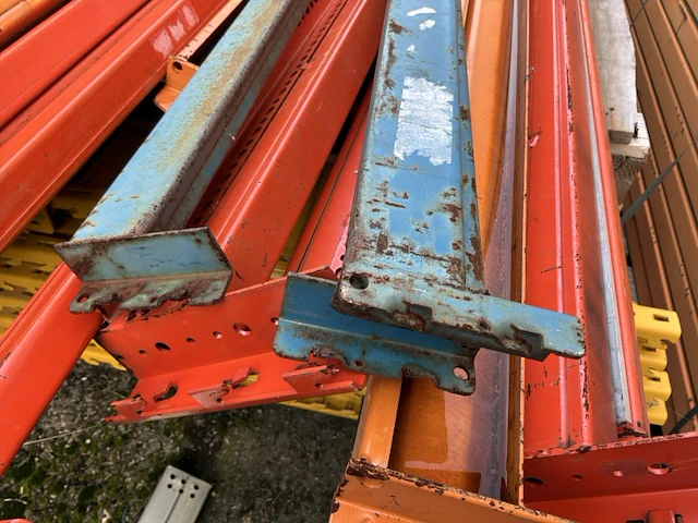 Partij diverse liggers voor palletstelling - afbeelding 5 van  5