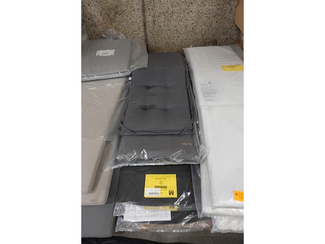 Partij diverse ligkussen manutti - afbeelding 3 van  4