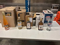 Partij diverse likeuren - afbeelding 1 van  3