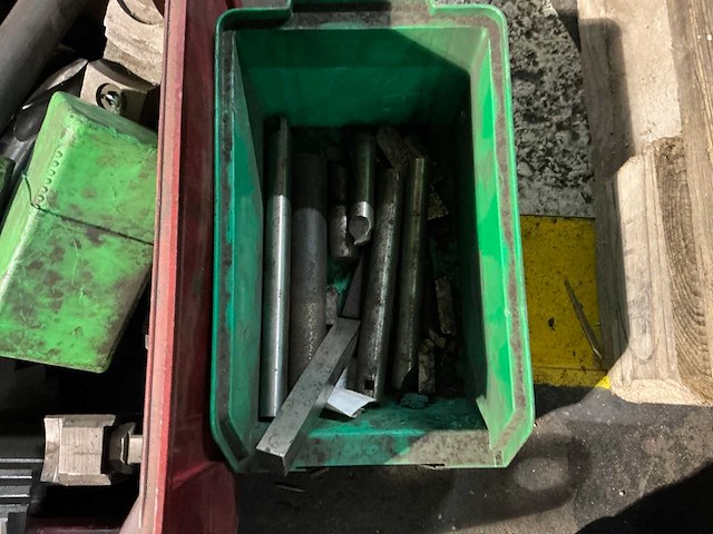 Partij diverse machine gereedschappen - afbeelding 7 van  7