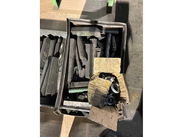 Partij diverse machine gereedschappen - afbeelding 2 van  4