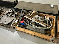 Partij diverse machine onderdelen - afbeelding 1 van  5