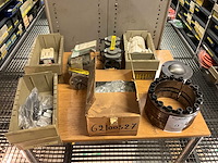 Partij diverse machineonderdelen