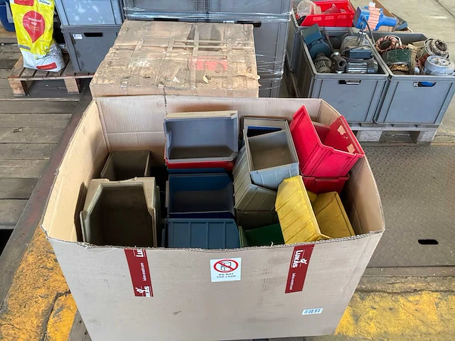 Partij diverse magazijnbakken - afbeelding 5 van  6