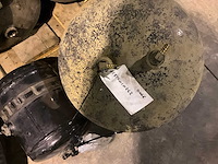 Partij diverse man luchtketels en bijhorende spanbanden - afbeelding 9 van  22