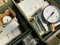 Partij diverse manometers - afbeelding 1 van  14