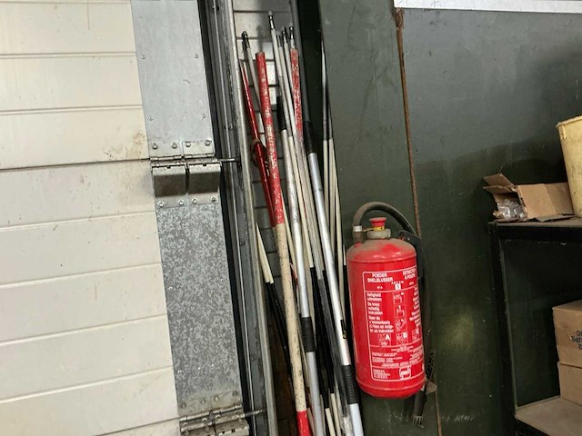 Partij diverse markeerpalen - afbeelding 1 van  4