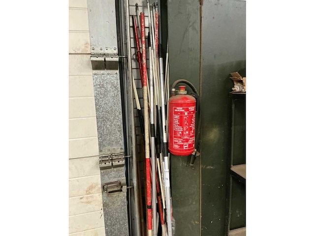 Partij diverse markeerpalen - afbeelding 2 van  4