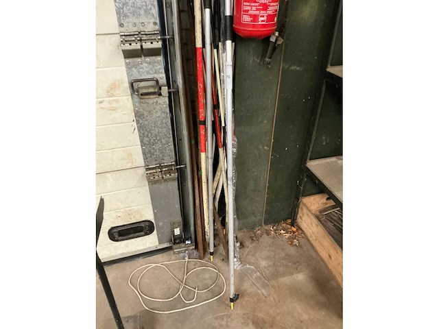 Partij diverse markeerpalen - afbeelding 3 van  4