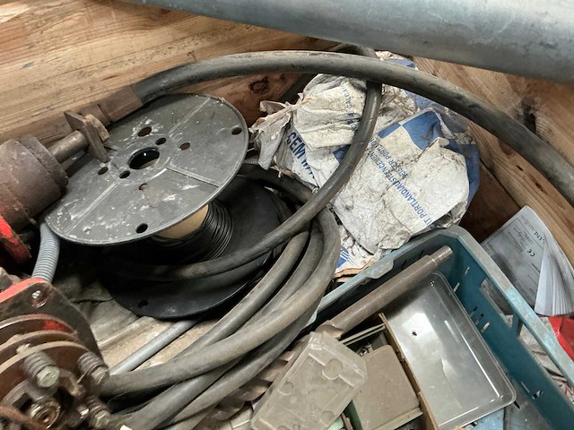 Partij diverse materialen - afbeelding 8 van  9