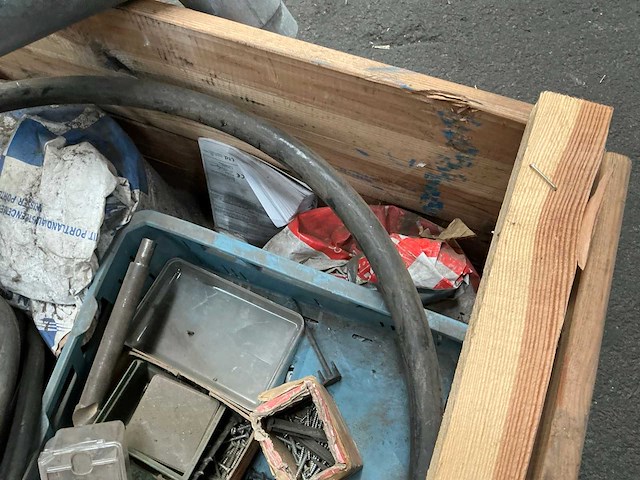 Partij diverse materialen - afbeelding 9 van  9
