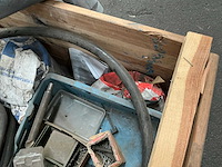 Partij diverse materialen - afbeelding 9 van  9