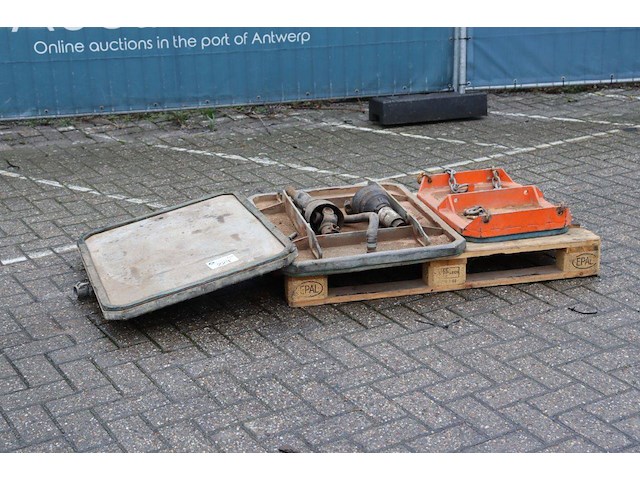 Partij diverse materialen - afbeelding 1 van  1