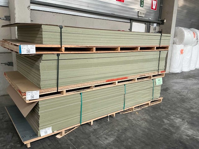 Partij diverse mdf platen - afbeelding 1 van  3