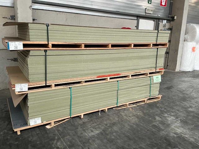 Partij diverse mdf platen - afbeelding 2 van  3